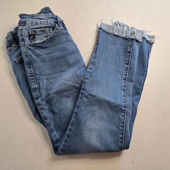 Kancan Jeans Women's 28 Blue Medium Wash Button Fly Rolled Raw Hem Cropped - Picture 9 of 16